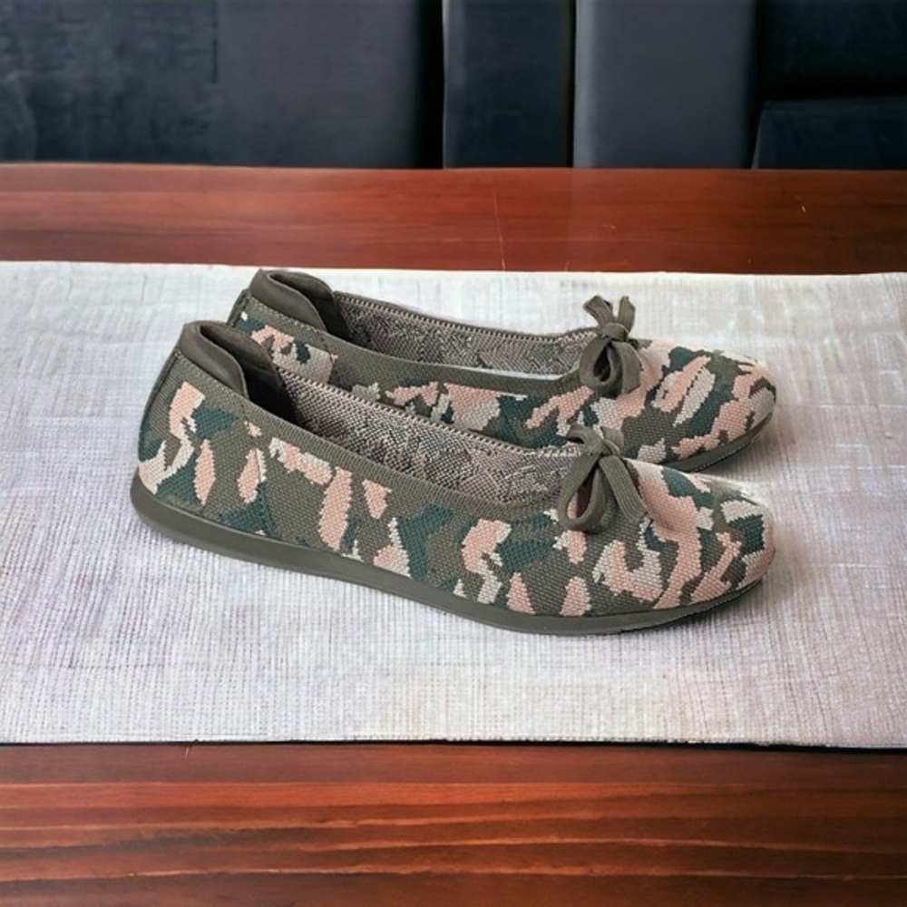 Clarks Cloudstepper Olive Camo Carly Hope Flat